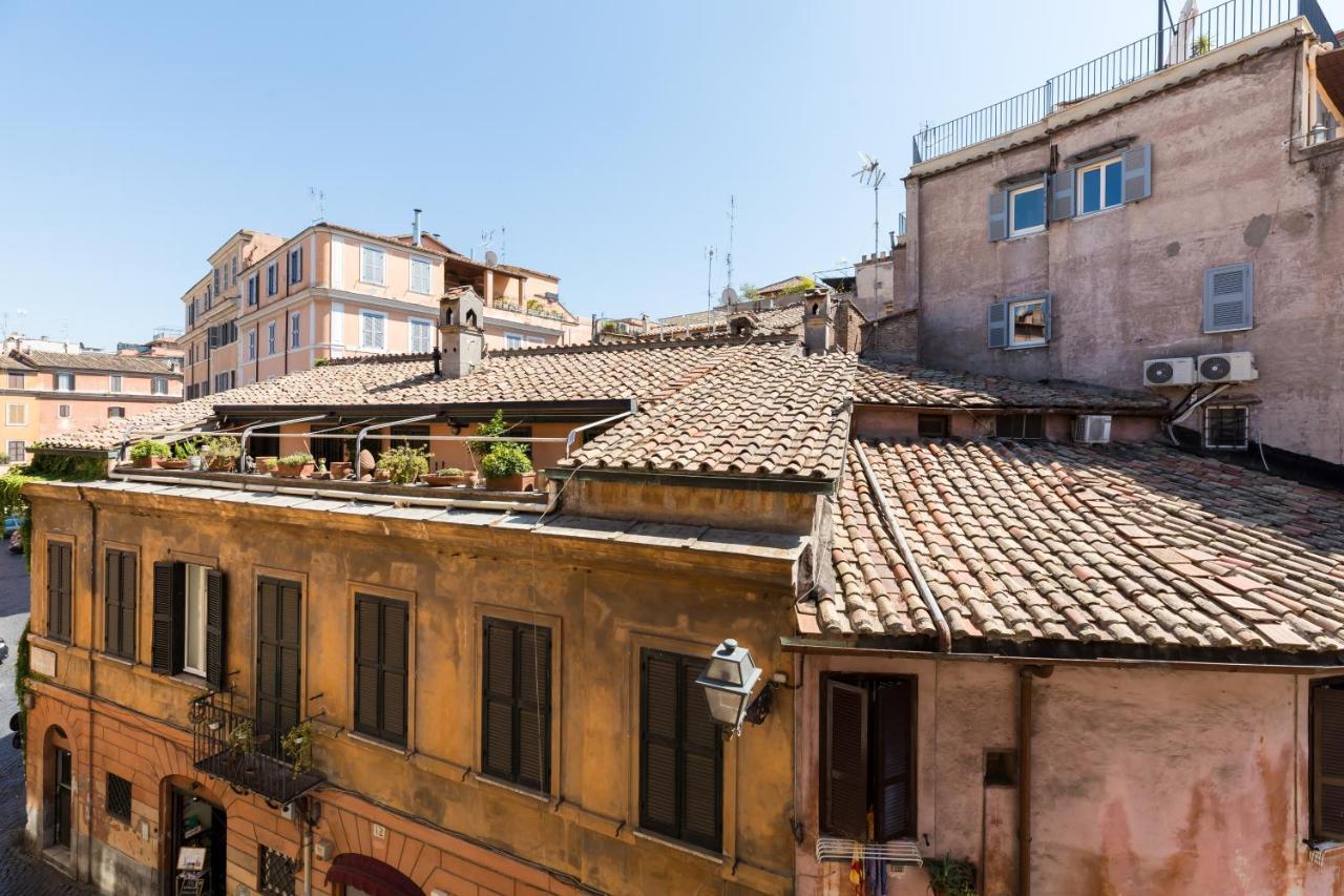 Classic And Chic In Trastevere Appartamento